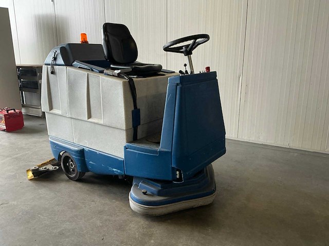 Verhagen - 130ue - zelfrijdende schrob/zuigmachine - 2008 - afbeelding 15 van  19