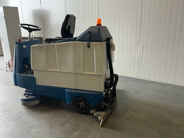 Verhagen - 130ue - zelfrijdende schrob/zuigmachine - 2008 - afbeelding 16 van  19