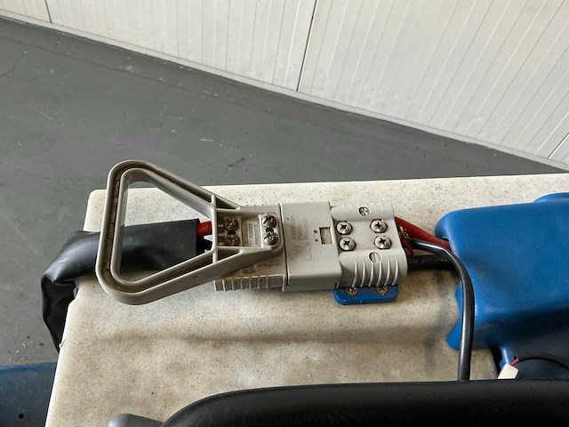 Verhagen - 130ue - zelfrijdende schrob/zuigmachine - 2008 - afbeelding 19 van  19