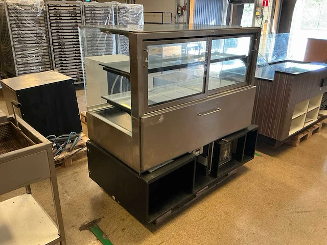 Verhoog ideal koelvitrine - afbeelding 2 van  7