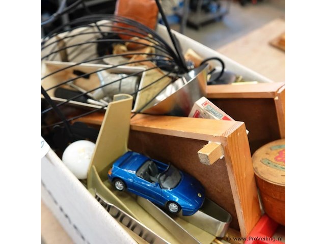 Verhuisdoos met diversen - afbeelding 5 van  5