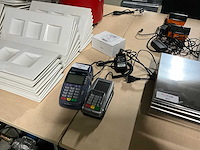 Verifone vx 570 pinautomaat - afbeelding 1 van  8