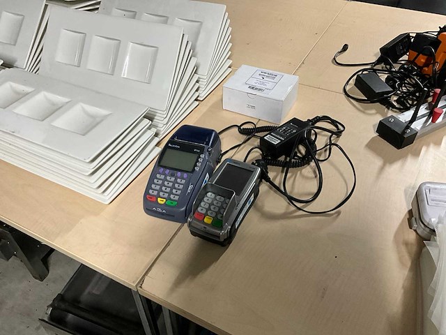 Verifone vx 570 pinautomaat - afbeelding 1 van  6