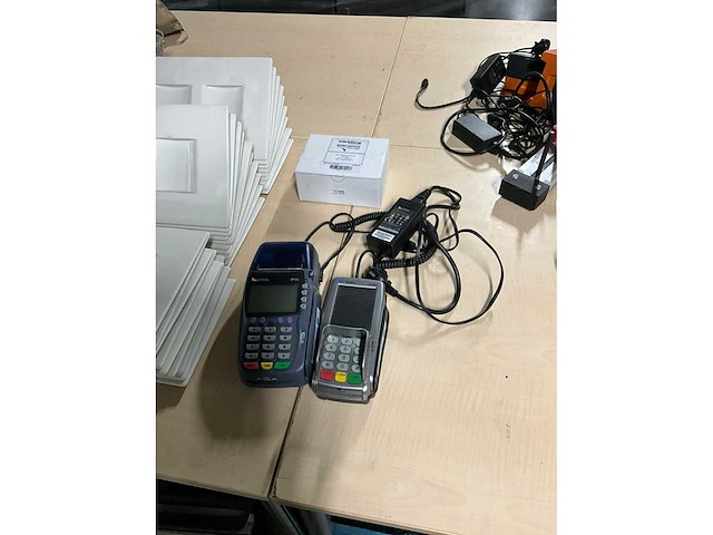 Verifone vx 570 pinautomaat - afbeelding 2 van  6