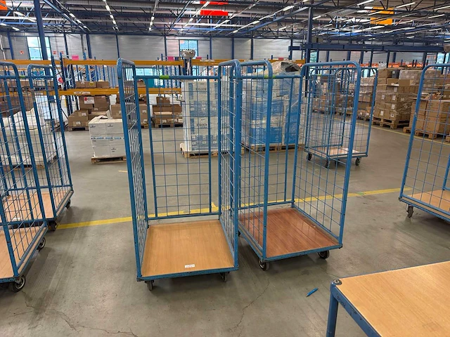 Verijdbare 3-zijdige rolcontainer (2x) - afbeelding 1 van  4