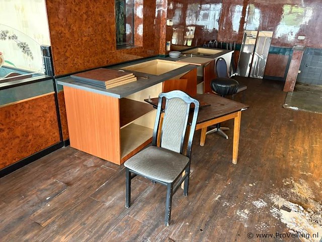Veriling complete inboedel restaurant "de chinese roos" te someren - afbeelding 25 van  38