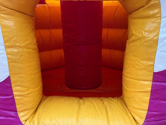 Verjaardagstaart springkussen / ballenbad - afbeelding 6 van  11