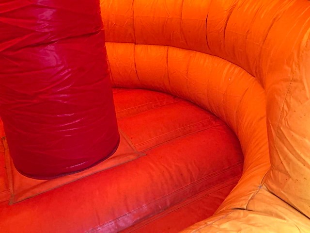 Verjaardagstaart springkussen / ballenbad - afbeelding 7 van  11