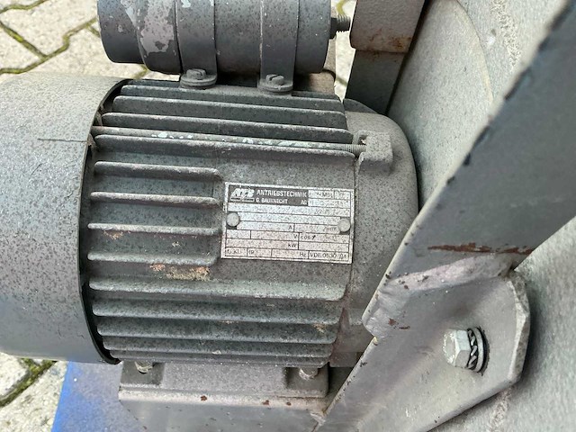 Verjaardagstaart springkussen / ballenbad - afbeelding 9 van  11