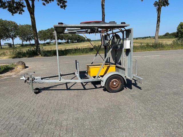 Verkeersgeleidingswagen - afbeelding 3 van  8