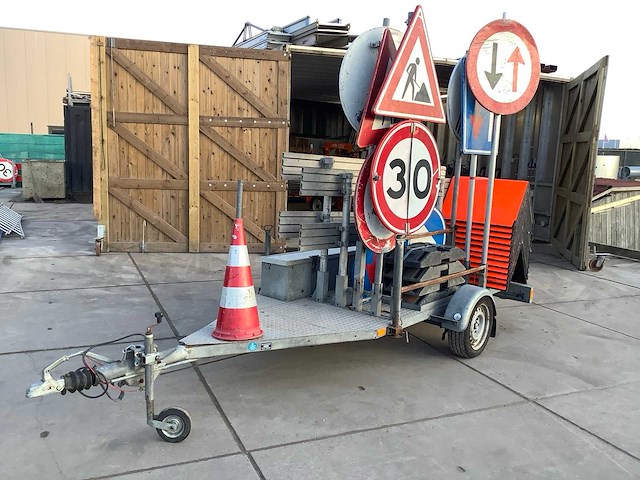 Verkeerskar - afbeelding 1 van  6