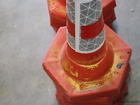 Verkeerskegels - afbeelding 3 van  3