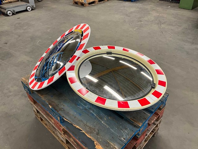 Verkeersspiegel (2x) - afbeelding 1 van  4