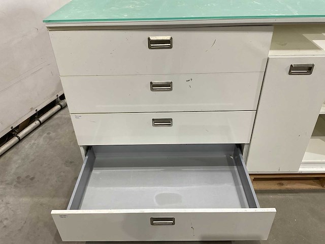 Verkoop balie - afbeelding 2 van  7