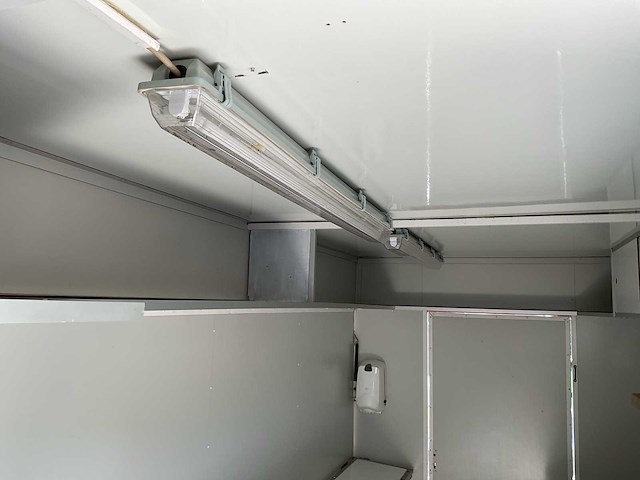 Verkoop container / snackbar - afbeelding 1 van  7