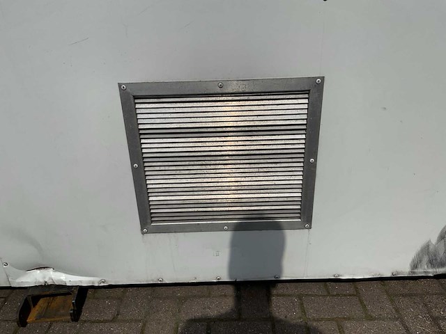 Verkoop container / snackbar - afbeelding 28 van  36