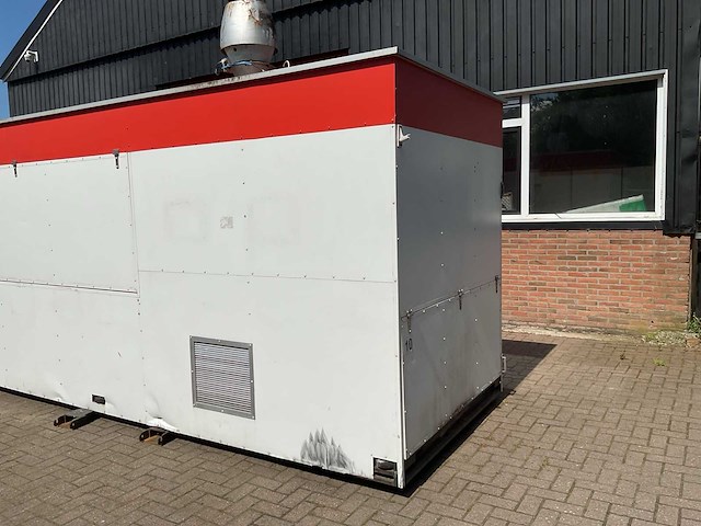 Verkoop container / snackbar - afbeelding 28 van  35