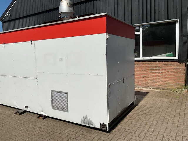 Verkoop container / snackbar - afbeelding 29 van  36