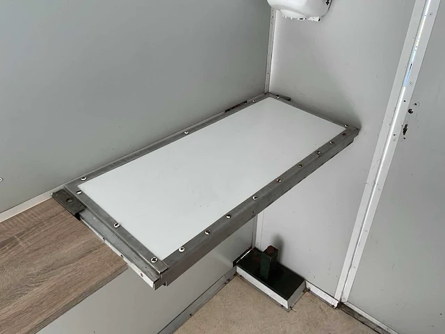 Verkoop container / snackbar - afbeelding 8 van  36