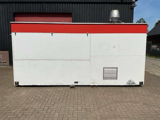 Verkoop container / snackbar - afbeelding 24 van  36
