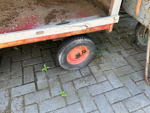 Verkoop kraam - afbeelding 2 van  3