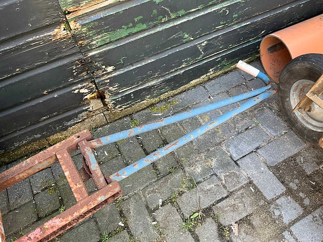 Verkoop kraam - afbeelding 3 van  3