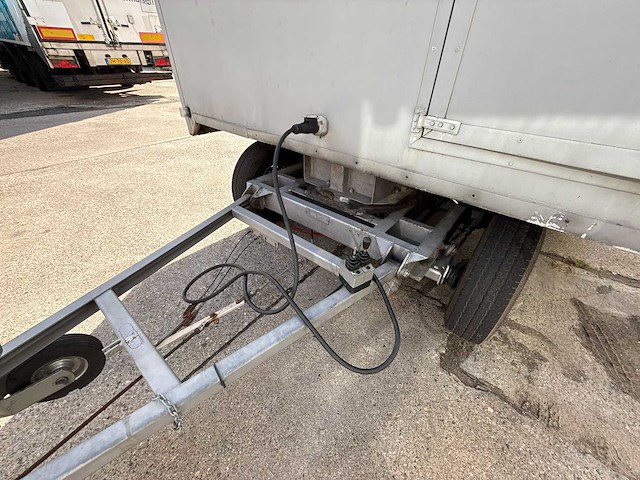 Verkoopwagen foodtruck schamelwagen - afbeelding 13 van  33