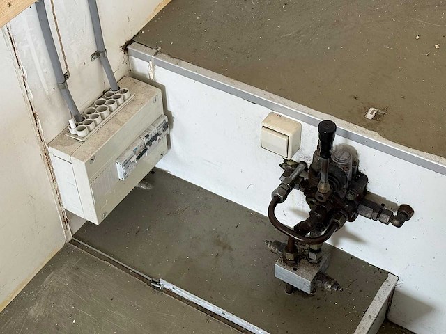 Verkoopwagen foodtruck schamelwagen - afbeelding 25 van  33