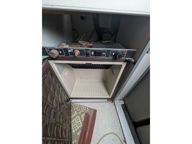 Verlengde camperbus volkswagen, t4 transporter, bouwjaar 1992 - afbeelding 28 van  72