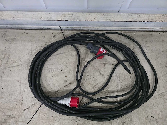 Verlengkabel 20 meter 380v 16ah - afbeelding 1 van  3