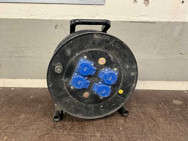 Verlengkabelhaspel 220v - afbeelding 1 van  4