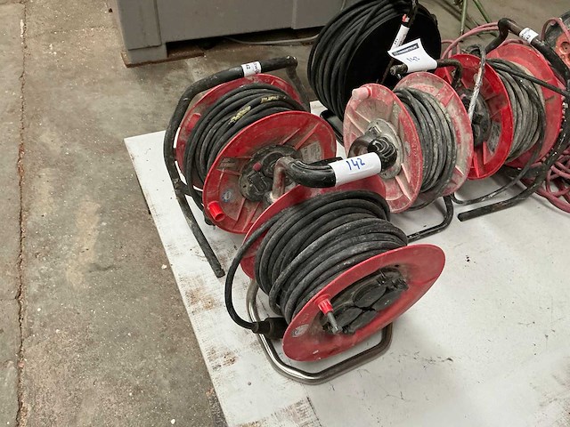 Verlengkabelhaspel (2x) - afbeelding 1 van  3