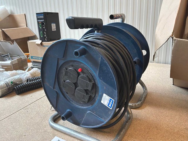 Verlengkabelhaspel (2x) - afbeelding 1 van  3