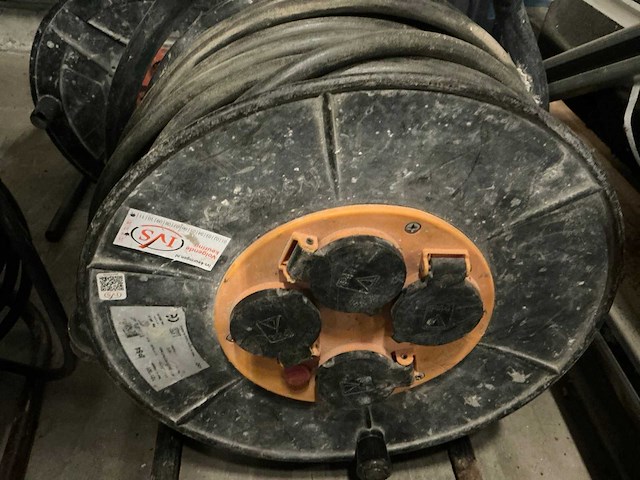 Verlengkabelhaspel (3x) - afbeelding 3 van  4