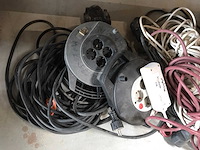 Verlengkabelhaspel en kabels (5x) - afbeelding 1 van  1
