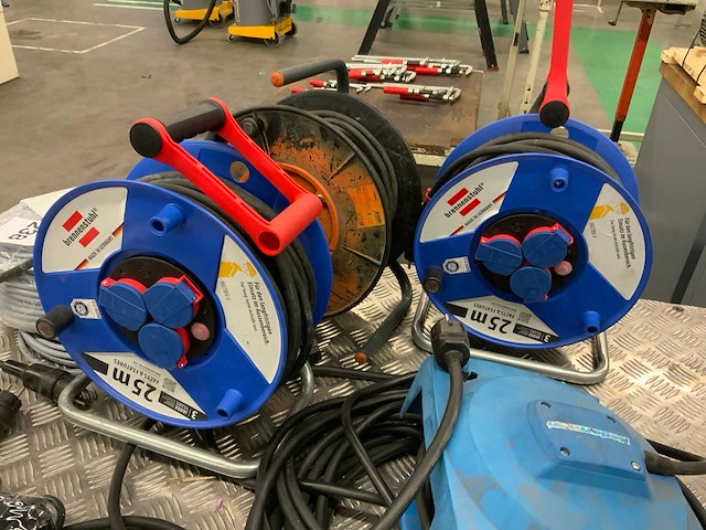 Verlengkabelhaspels en -snoeren - afbeelding 2 van  8