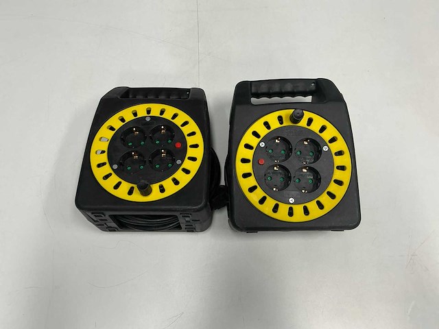 Verlengkabelhaspels en snoeren (12x) - afbeelding 10 van  11