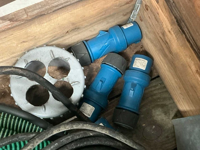 Verlengkabels en waterslangen - afbeelding 5 van  6