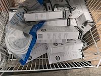 Verlengkabels, stereokabel en diverse in grijpmanden elektra, partij - afbeelding 2 van  13