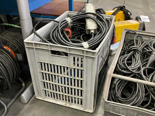 Verlengsnoeren en divers - afbeelding 4 van  6