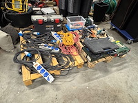 Verlengsnoeren en stekkerblokken - afbeelding 1 van  9