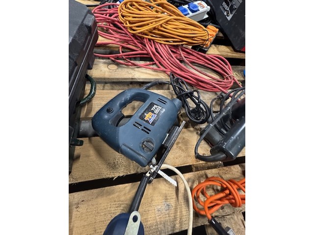 Verlengsnoeren en stekkerblokken - afbeelding 5 van  9