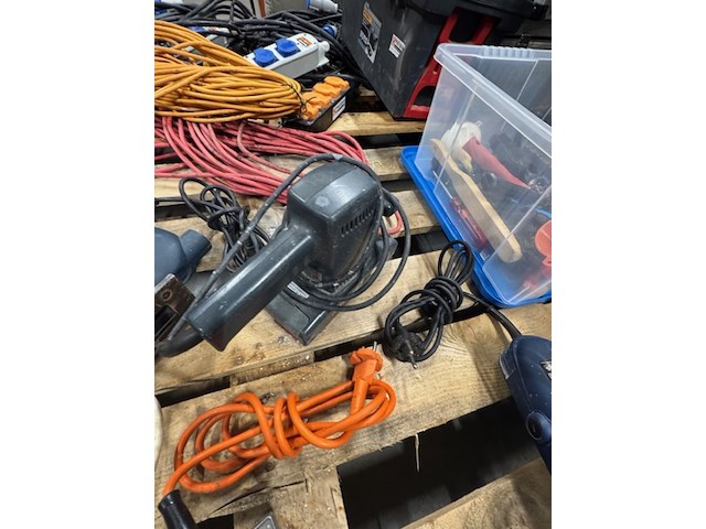 Verlengsnoeren en stekkerblokken - afbeelding 6 van  9