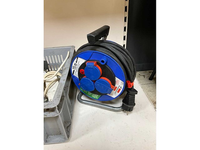 Verlengsnoeren en stekkerdozen - afbeelding 3 van  4