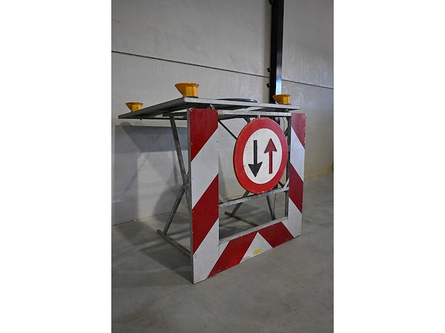 Verlicht inklapbaar werkzaamhedenbord - afbeelding 3 van  11