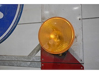 Verlicht inklapbaar werkzaamhedenbord - afbeelding 7 van  11
