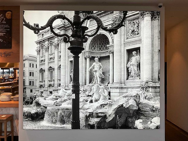 Verlichte canvas "fontana di trevi" - afbeelding 1 van  5