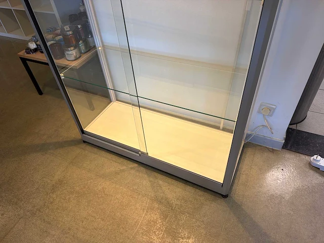 Verlichte display kast - afbeelding 3 van  3