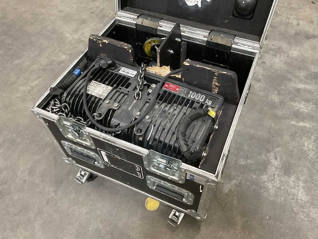 Verlinde 1000kg / 20m elektrische kettingtakel in flightcase - afbeelding 1 van  5