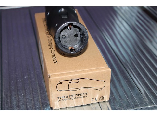 Verloopstekker / adapter metron ac01. type 2 naar schuco (230v). laadpaal gebruiken als stopcontact. - afbeelding 3 van  3